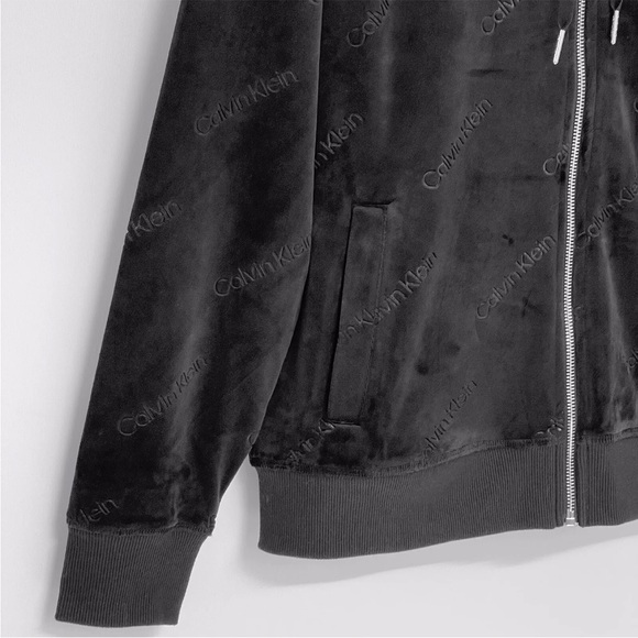 Calvin Klein Velour Zip-Up Hoodie with Embossed Logo & Pockets - NWOT - Picture 2 of 9
